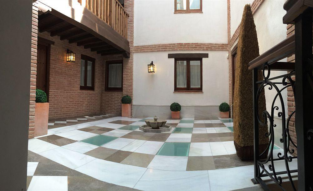 Apartamentos Santa Ana Grenada Zewnętrze zdjęcie